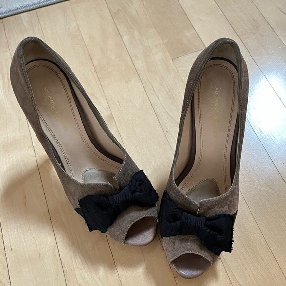 Adrienne Vittadini Collection Peep Toe Bow Leather Platform Pumps in Taupe 7.5 - Picture 4 of 16